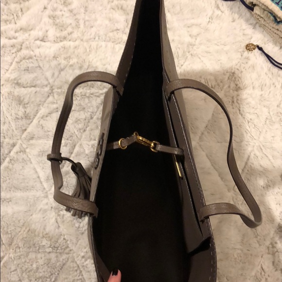 Tory Burch McGraw Tote Silver Maple - Picture 10 of 14